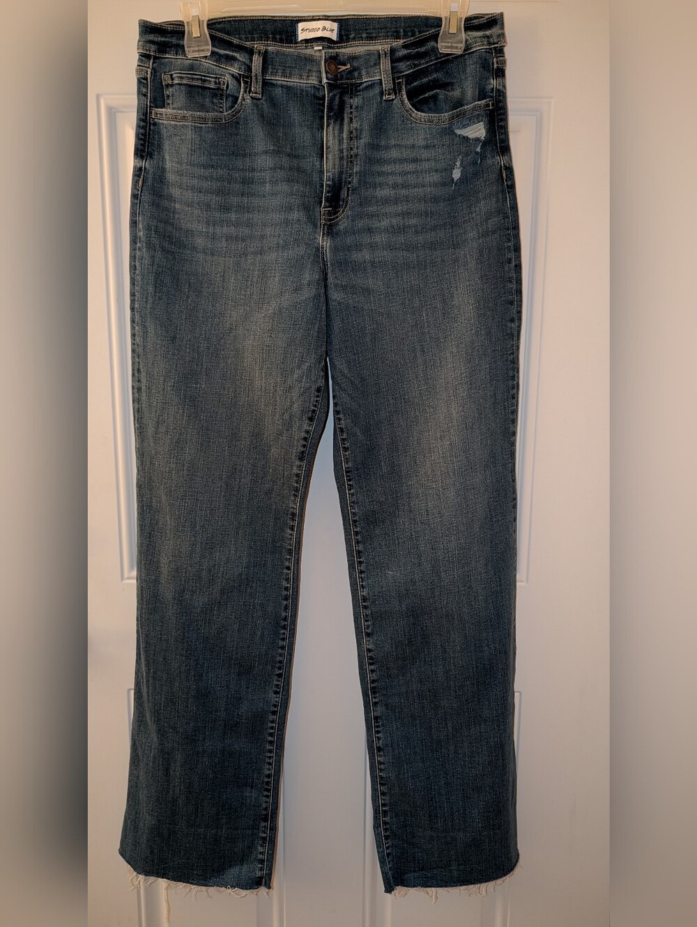 Studio Blue Distressed Straight Leg Jeans Size 32 NWOT